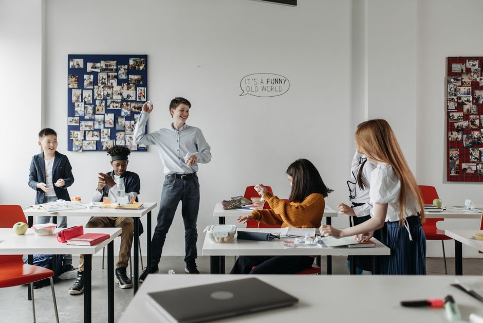 Иллюстрация к материалу о сборке портфолио по UI для студентов Pro Academy S.A.